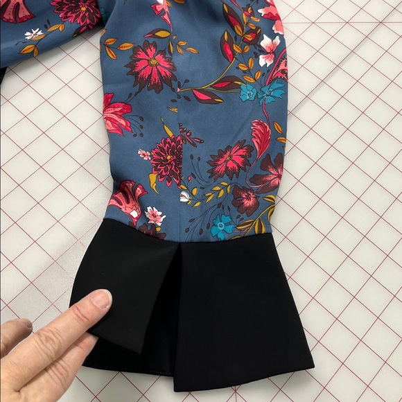 LOFT Dramatic Floral Open Front Black Border Party Travel Career Multi Jacket 16 - Picture 10 of 16